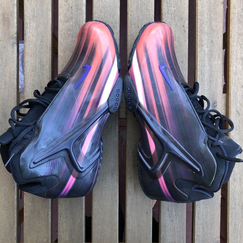 Size 10 - Nike Zoom Hyperlight Prm Red